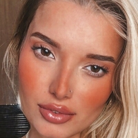 Giovana Saavedra Nude